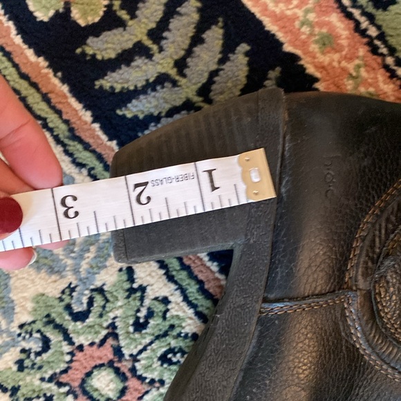 Black leather boots size 9 - Picture 6 of 6